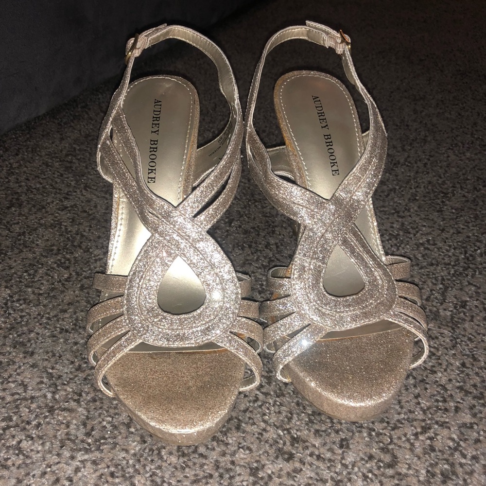Audrey Brooke Gold Sparkle Heel